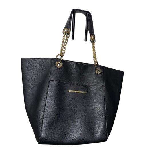 Steve Madden Handbags - UEC STEVE MADDEN HUGE BLACK LEATHER TOTE GOLD CHAIN BLACK SUEDE INTERIOR